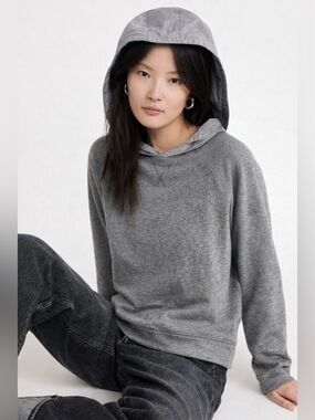 Vince Cozy Long Sleeve Hoodie in Heather Grey and a hood made of raincoat fabric